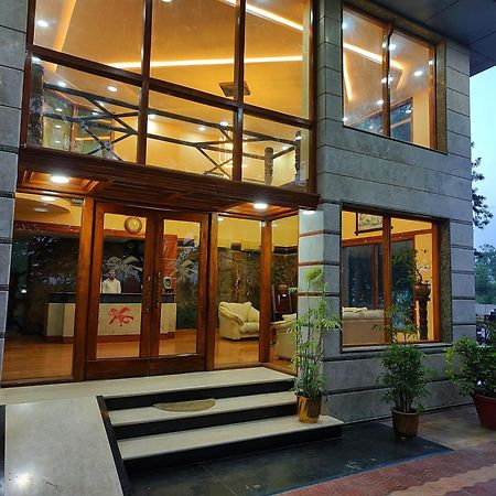 Hotel Presidency Kempegowda International Airport Bangalore Bagian luar foto