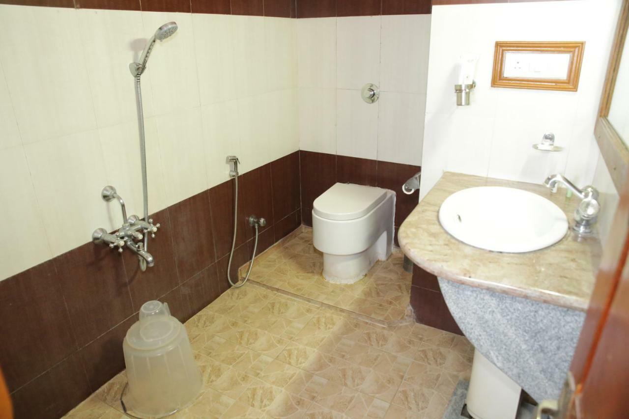 Hotel Presidency Kempegowda International Airport Bangalore Bagian luar foto