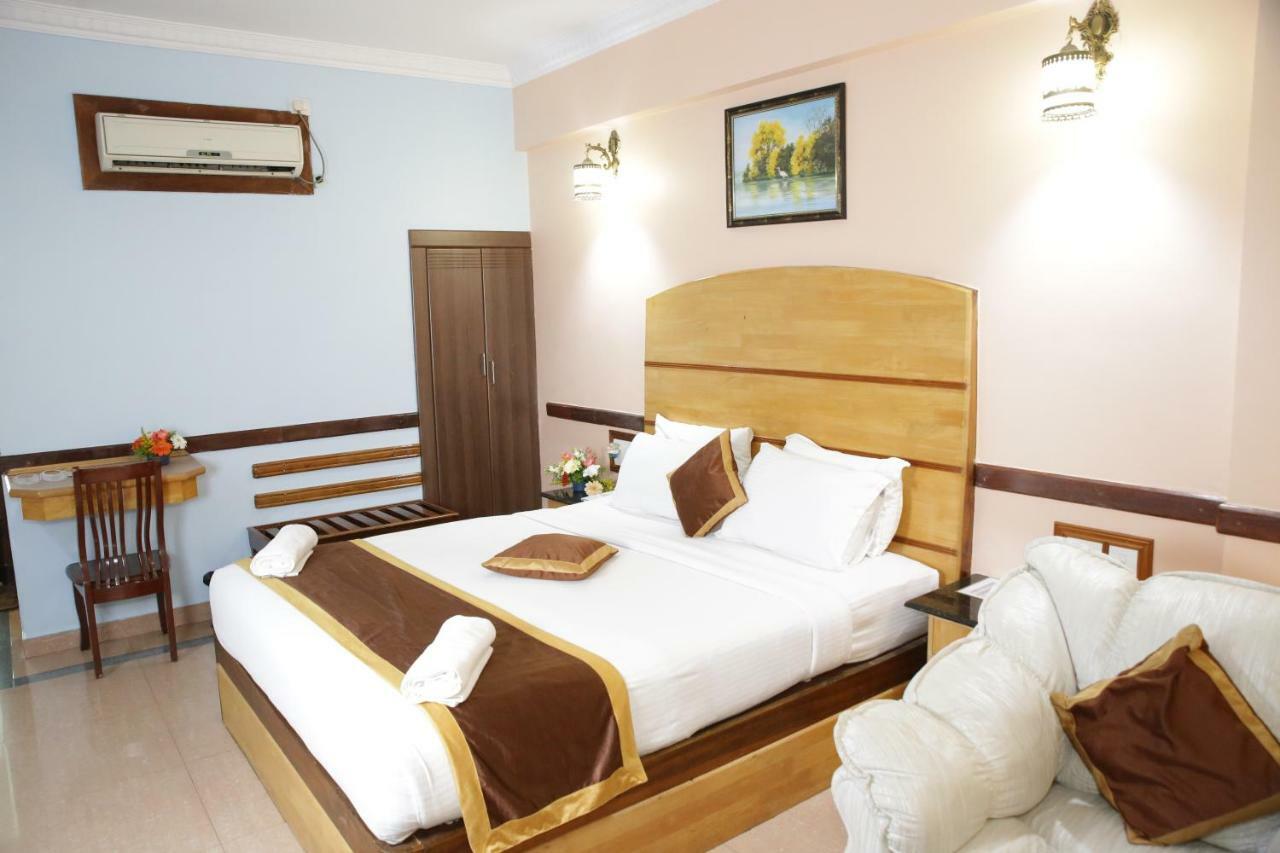 Hotel Presidency Kempegowda International Airport Bangalore Bagian luar foto