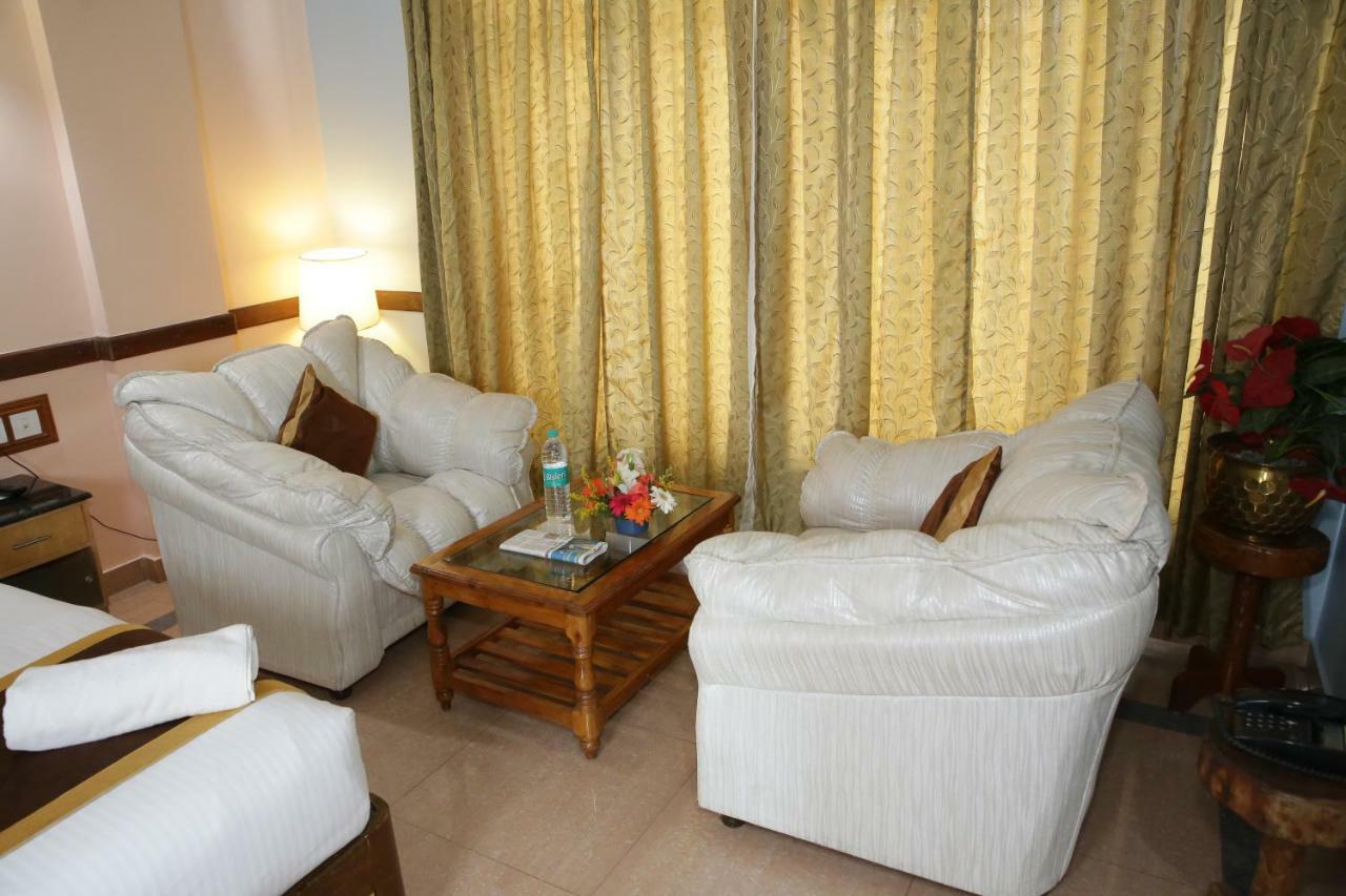 Hotel Presidency Kempegowda International Airport Bangalore Bagian luar foto